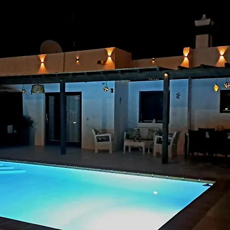 Burgado בית נופש פלאיה בלנקה